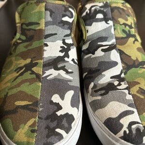 Rothco 2 tone Camo Supra Skater slip ons